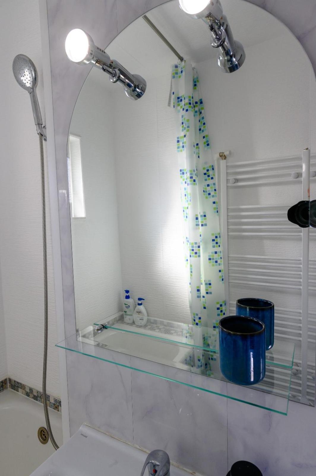 Apartament Corina Cu Parcare Bistriţa Exterior foto